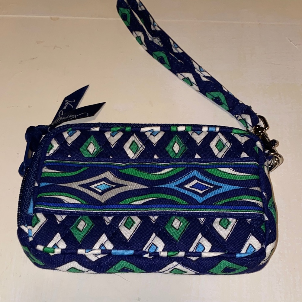 Vera Bradley Blue, Green & White Geometric Wristlet